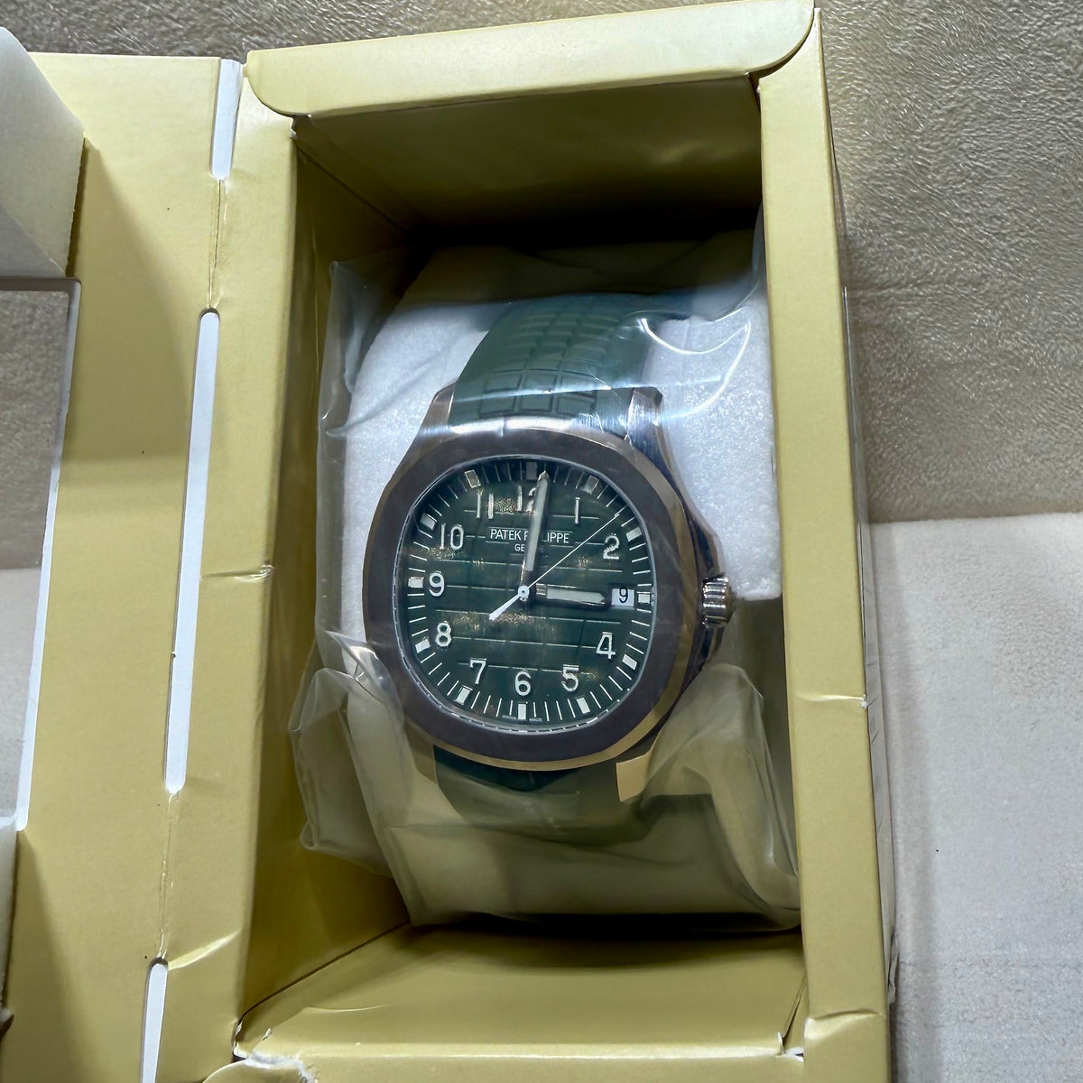 Patek Philippe Aquanaut REF. 5168G-010
