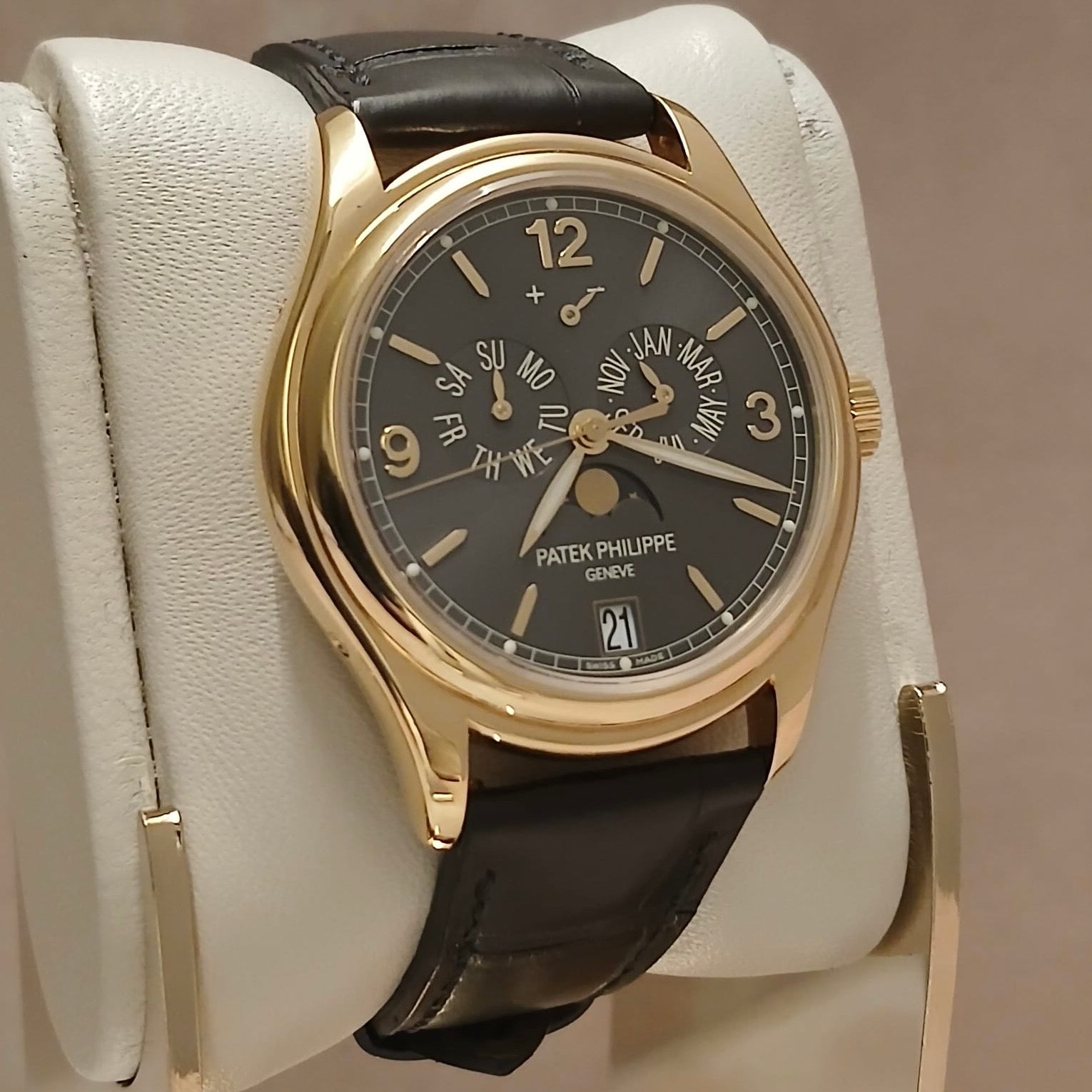 Patek Philippe Annual Calendar REF. 5146J-010